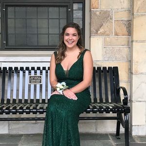 Meet your Posher, Megan